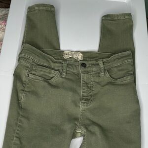 Free People Green, Destroyed Women's Skinny Jeans sz 26 distressed slim military